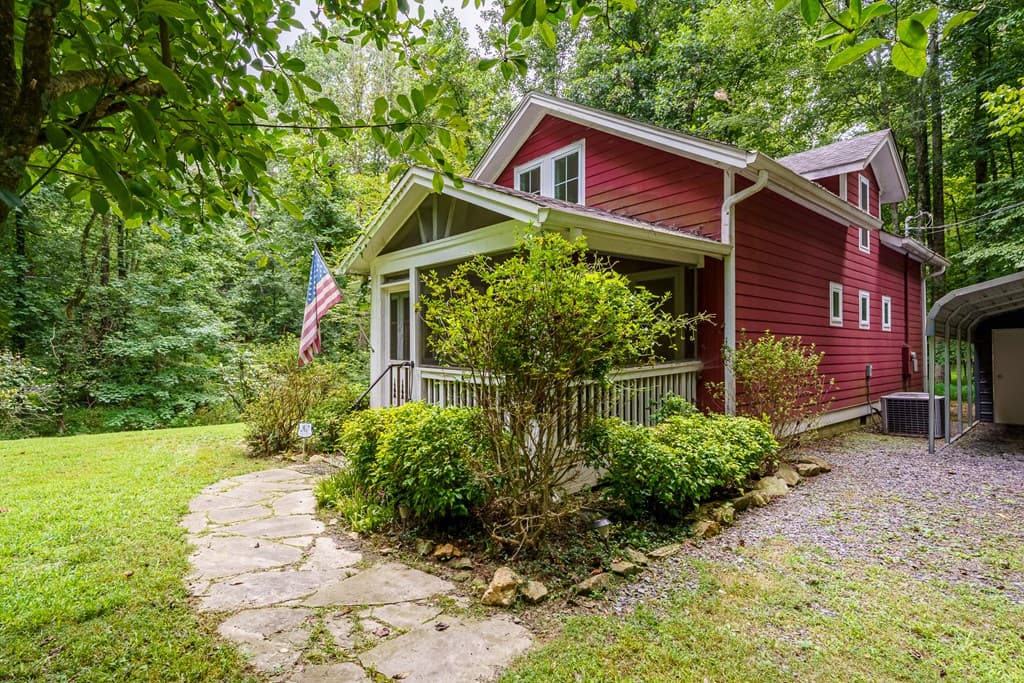 120 Shenendoa Drive, Ellijay GA 30540 - Photo