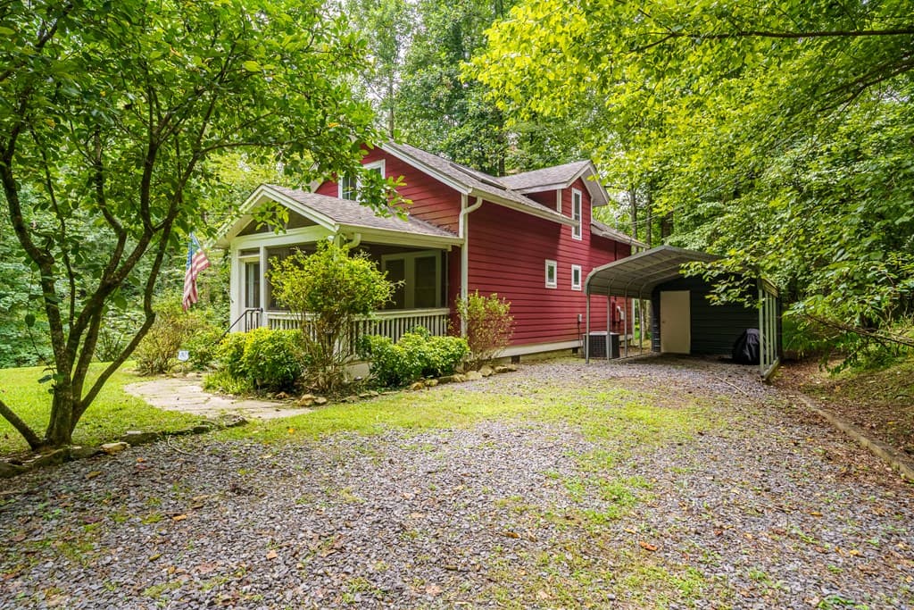 120 Shenendoa Drive, Ellijay GA 30540 - Photo