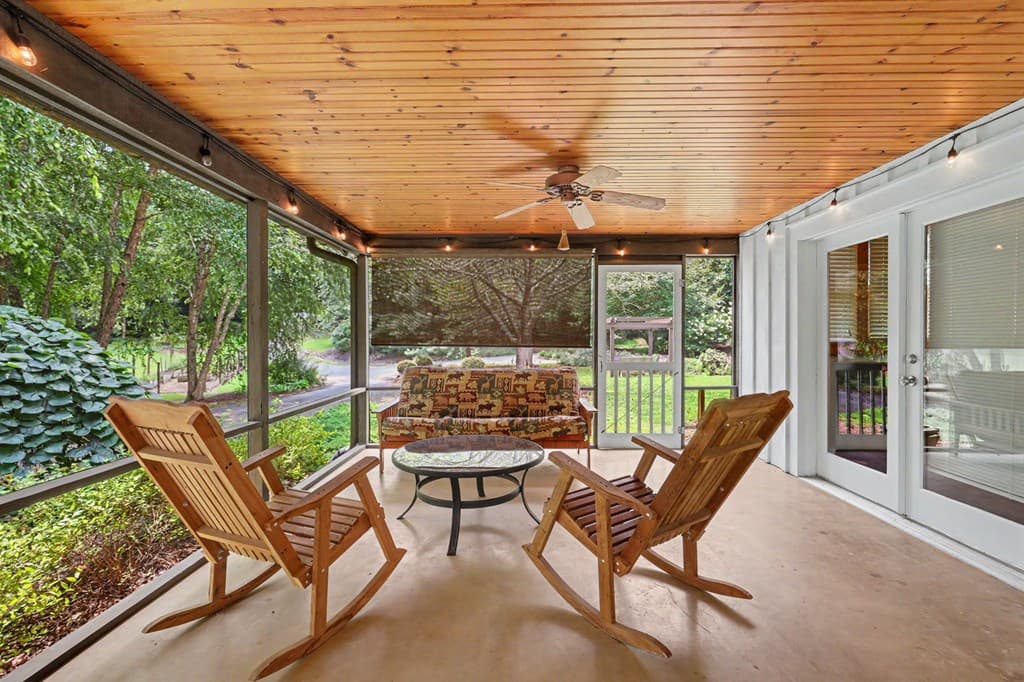 256 Low Gap Road, Hayesville NC 28904 - Photo