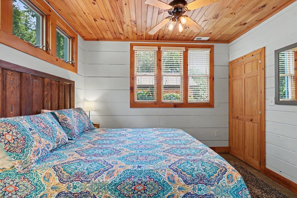 256 Low Gap Road, Hayesville NC 28904 - Photo