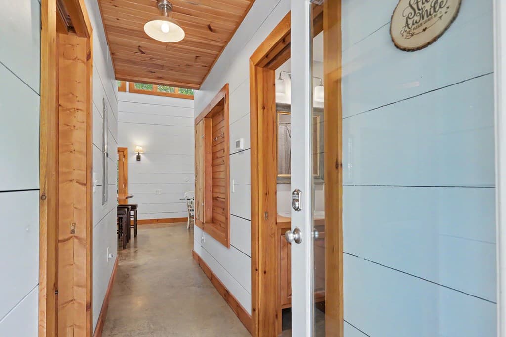 256 Low Gap Road, Hayesville NC 28904 - Photo