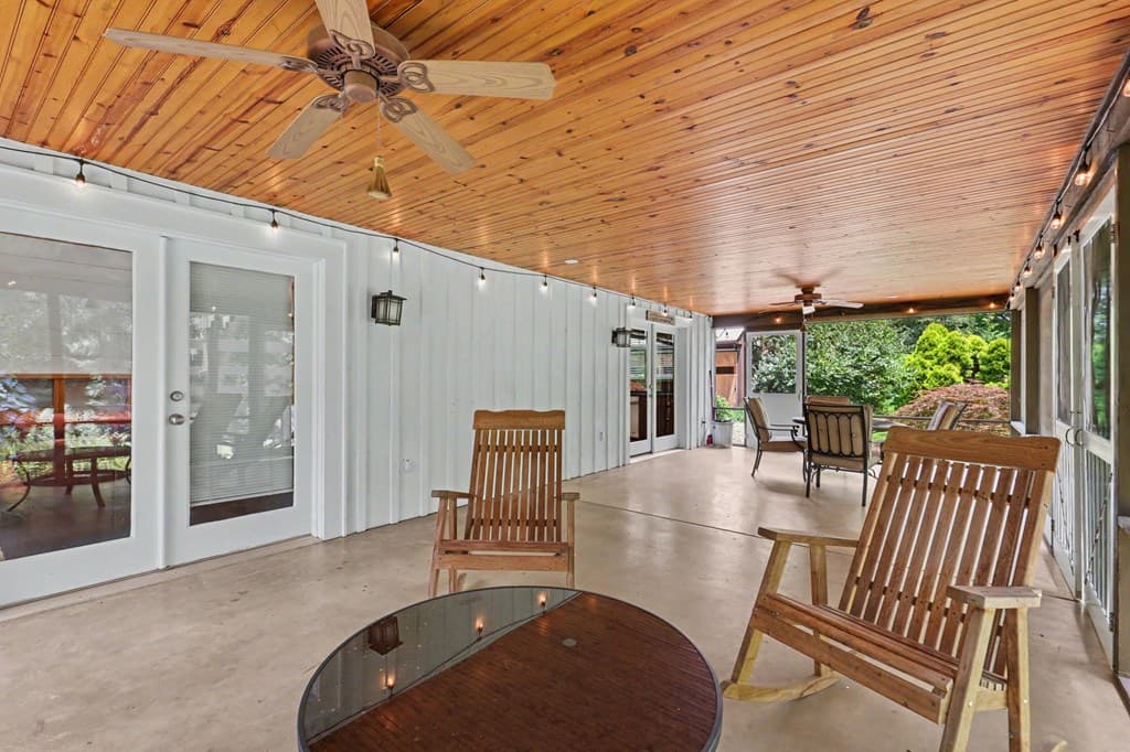 256 Low Gap Road, Hayesville NC 28904 - Photo