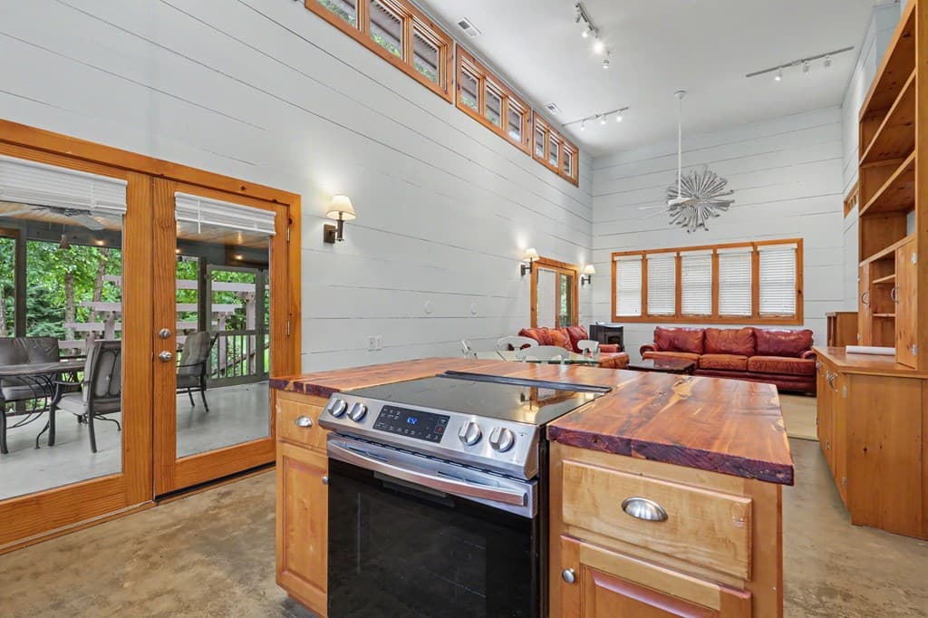 256 Low Gap Road, Hayesville NC 28904 - Photo