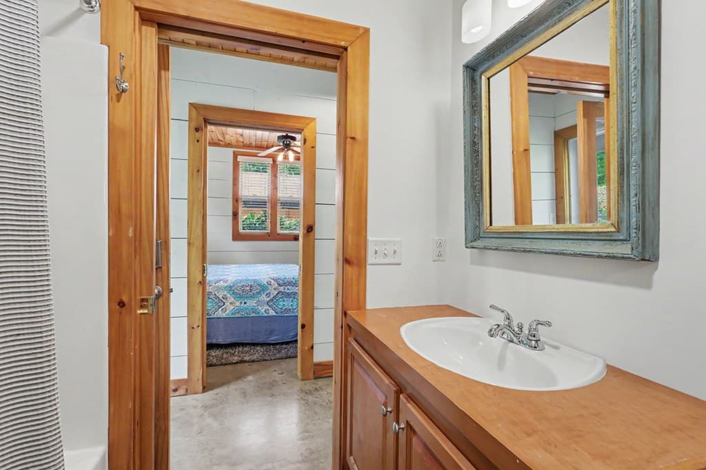 256 Low Gap Road, Hayesville NC 28904 - Photo
