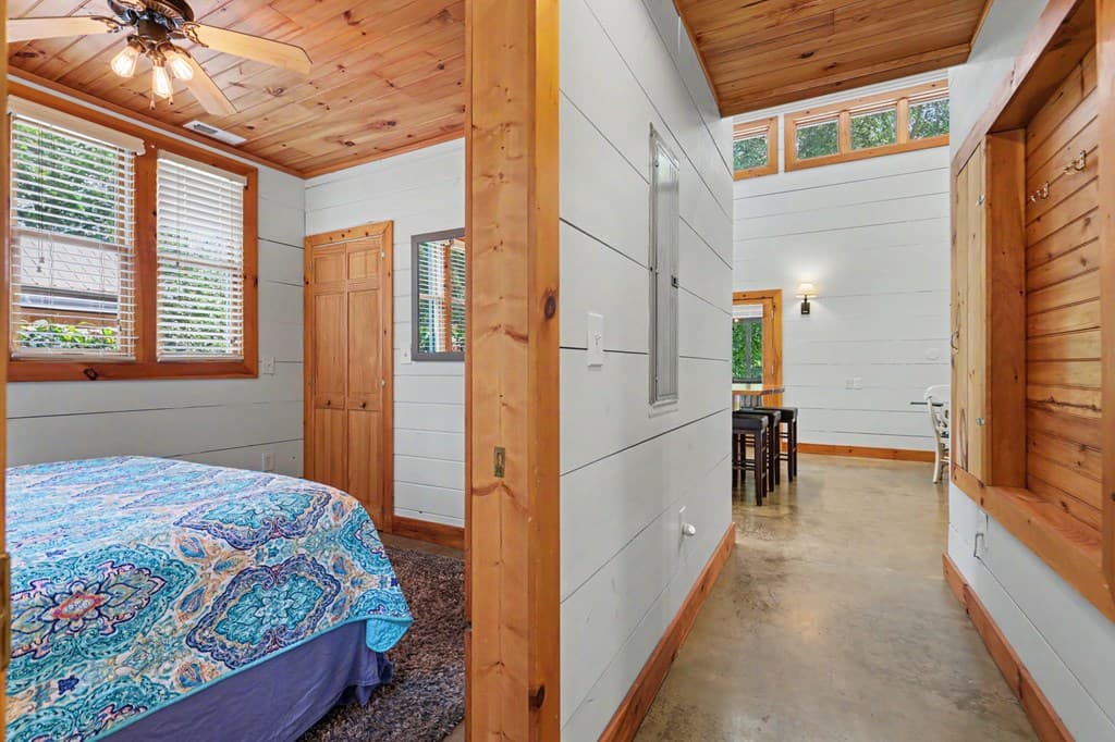 256 Low Gap Road, Hayesville NC 28904 - Photo