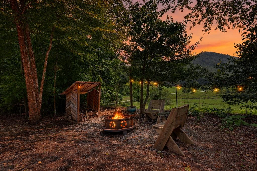 282 Low Gap Road, Hayesville NC 28904 - Photo