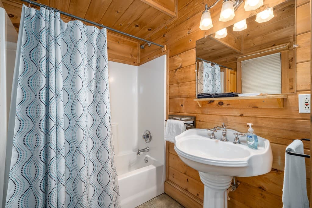 21-235 Riverview Circle, Blue Ridge GA 30513 - Photo