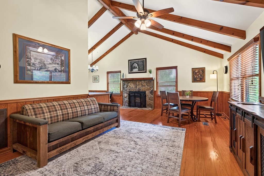 986 Mountain Oak Road, Ellijay GA 30536 - Photo