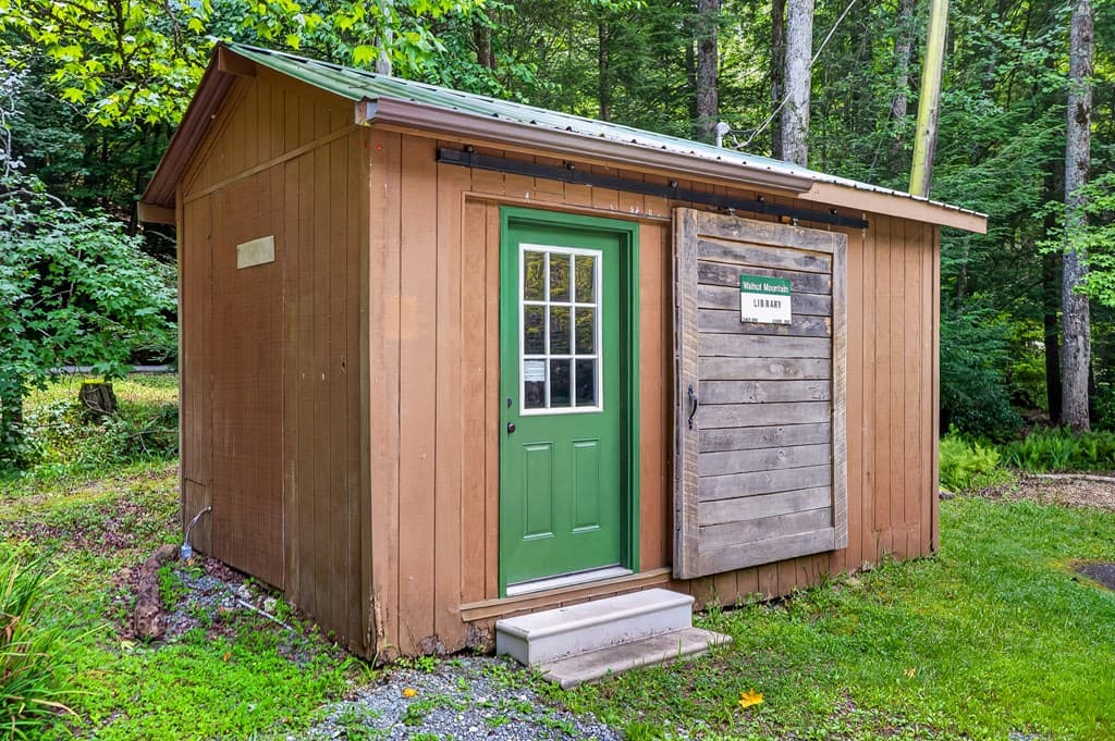 986 Mountain Oak Road, Ellijay GA 30536 - Photo