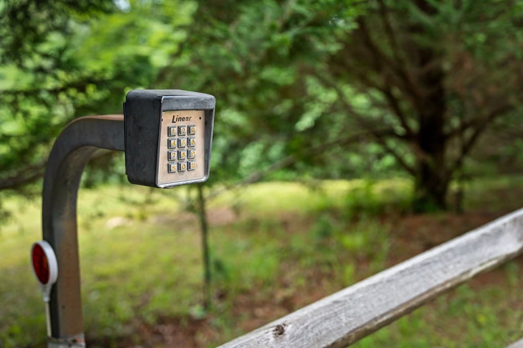 140 Bandit Lane, Blue Ridge GA 30513 - Photo