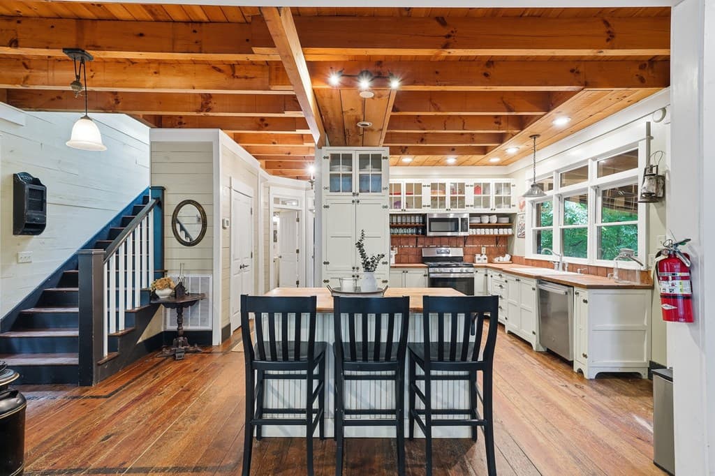 550 Navaho Way, Ellijay GA 30540 - Photo