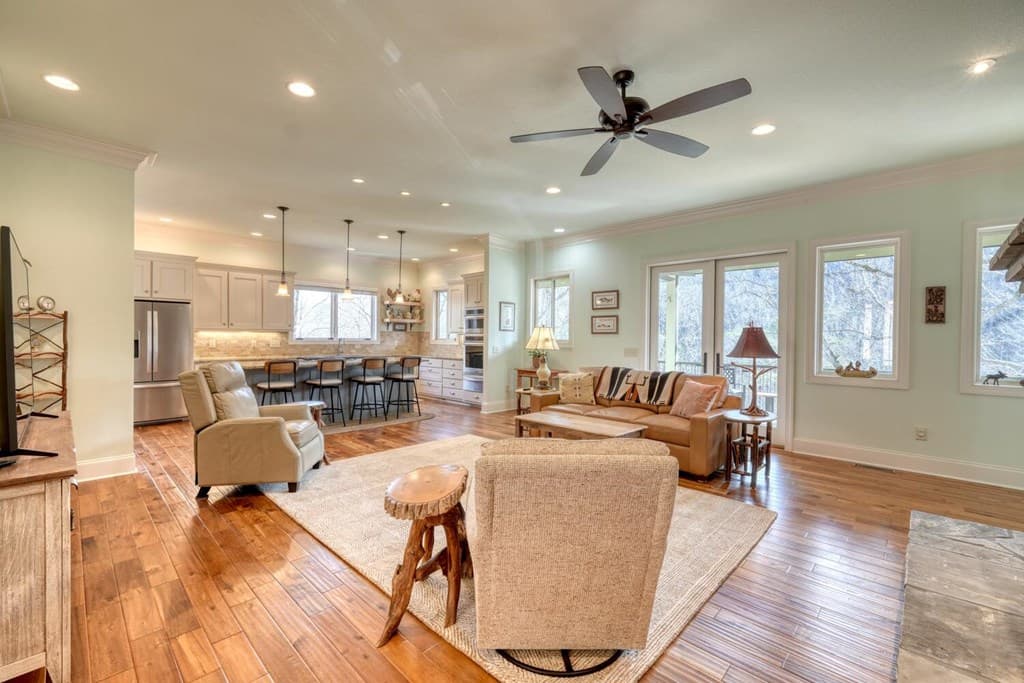 605 Owl Creek Road, Hiawassee GA 30546 - Photo