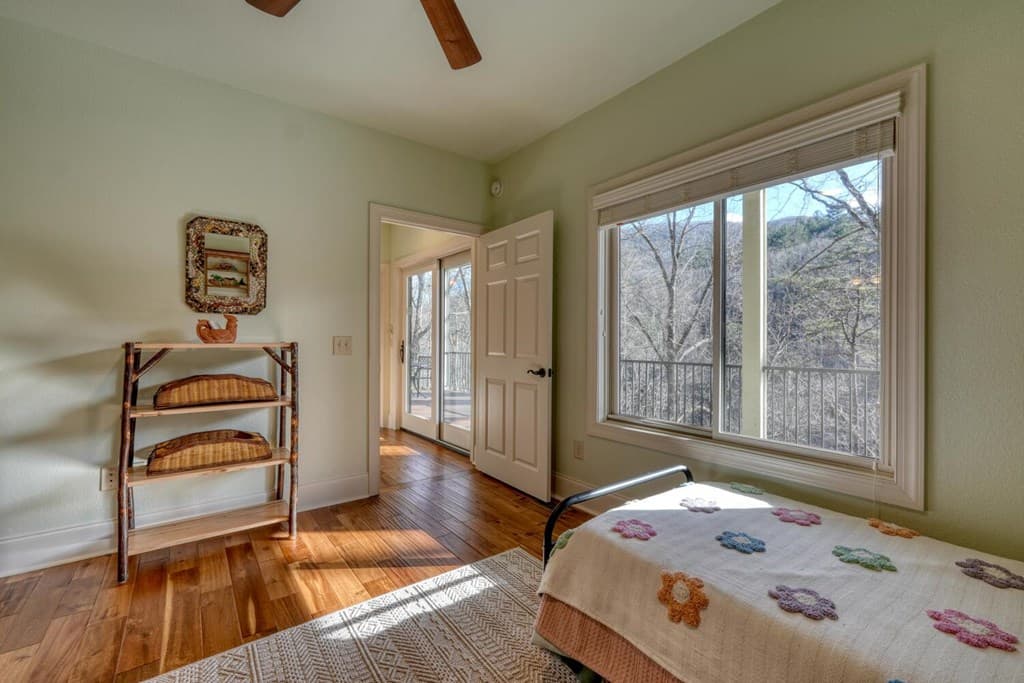 605 Owl Creek Road, Hiawassee GA 30546 - Photo