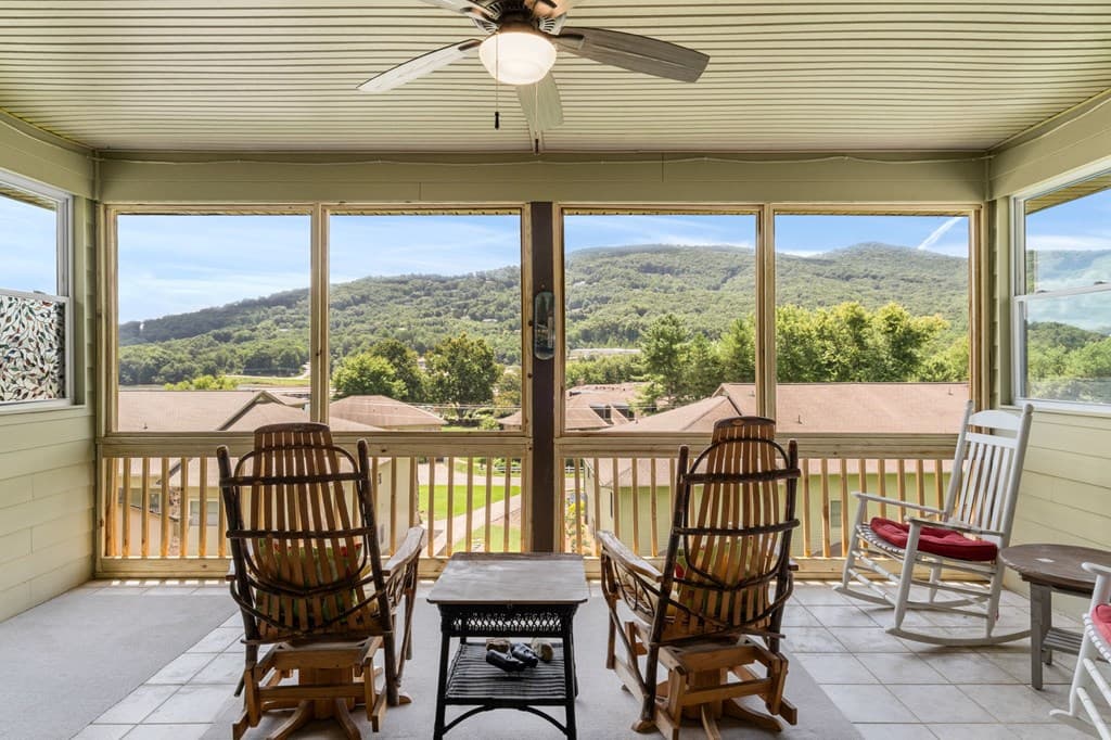 1724 Watercrest Way, Young Harris GA 30582 - Photo