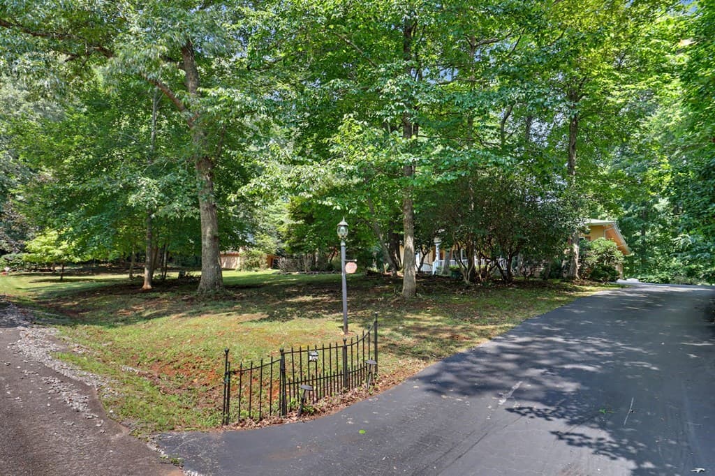 2360 Robin Hood Trail, Hiawassee GA 30546 - Photo