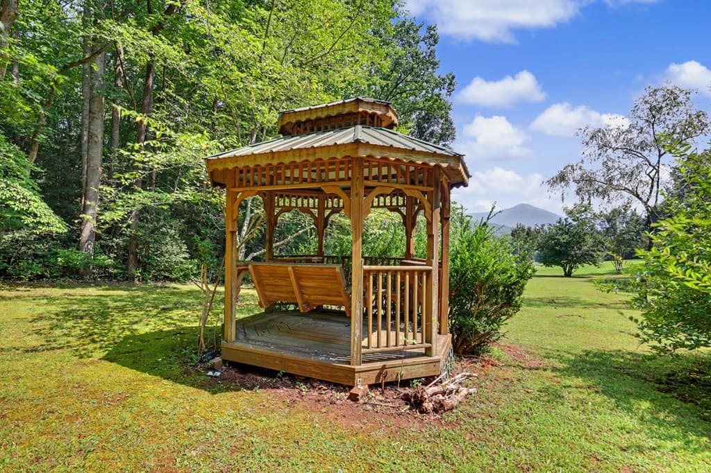 2360 Robin Hood Trail, Hiawassee GA 30546 - Photo