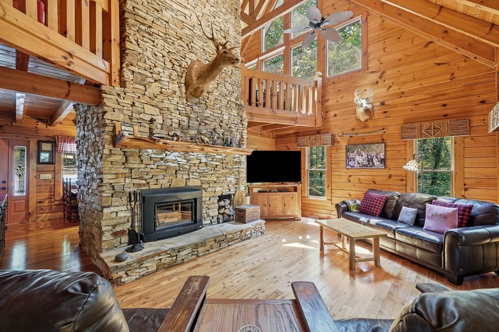 24 Indian Lake Road, Mineral Bluff GA 30559 - Photo