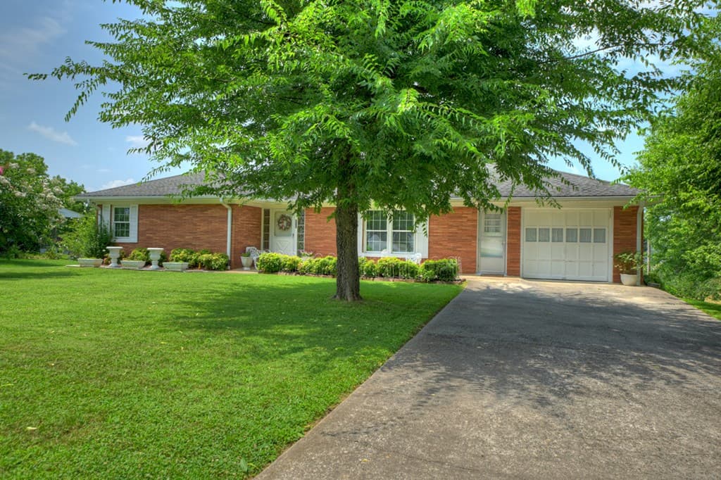 210 Lavista Drive, Blue Ridge GA 30513 - Photo