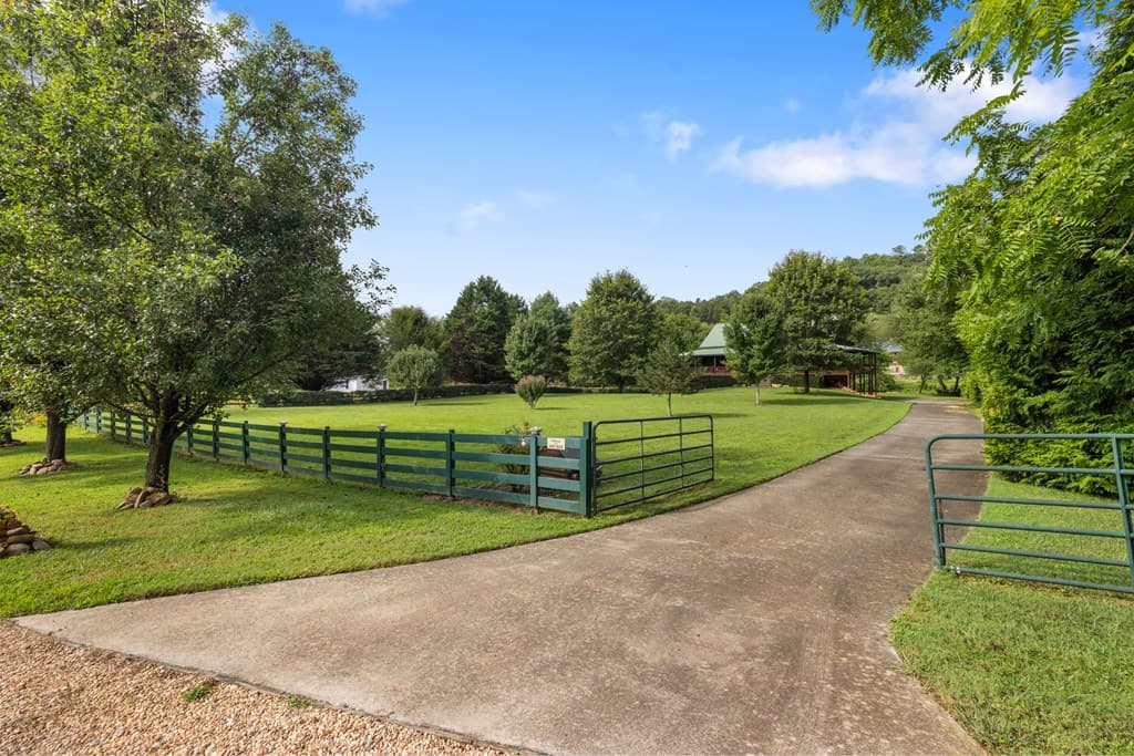 237 Laurel Creek Lane, Hayesville NC 28904 - Photo