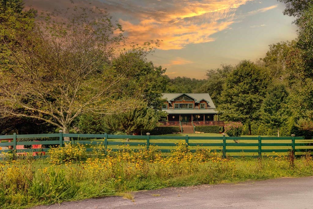 237 Laurel Creek Lane, Hayesville NC 28904 - Photo