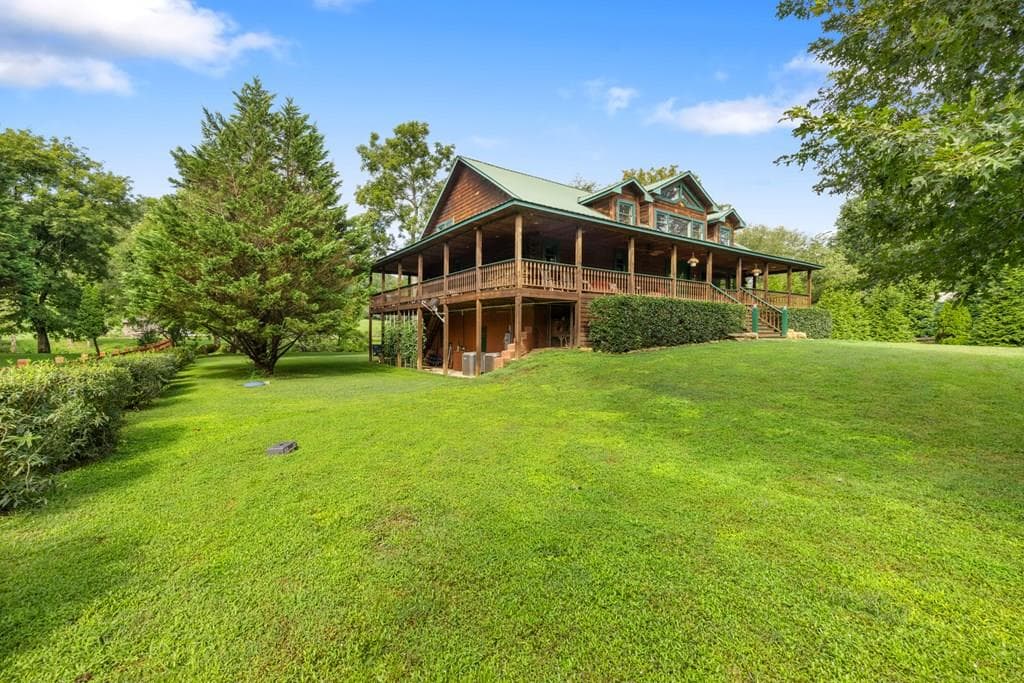 237 Laurel Creek Lane, Hayesville NC 28904 - Primary photo