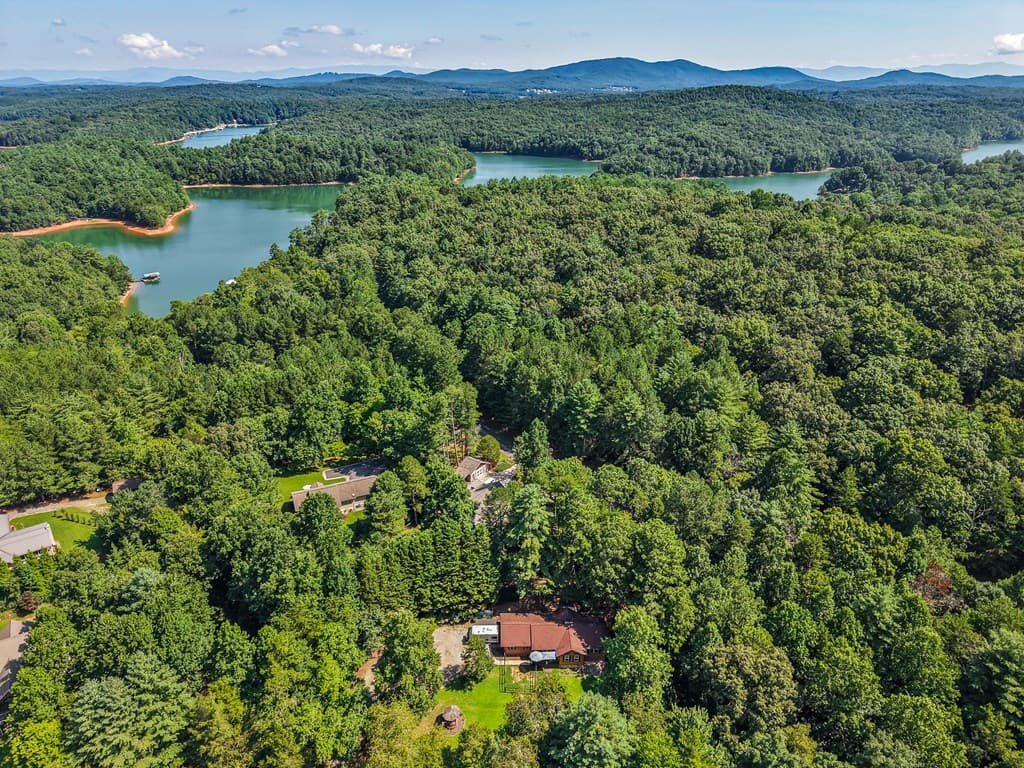 114 Nottely Shores W, Blairsville GA 30512 - Photo