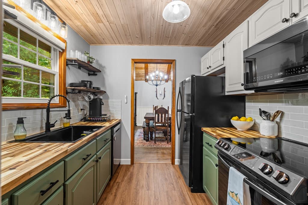 114 Nottely Shores W, Blairsville GA 30512 - Photo