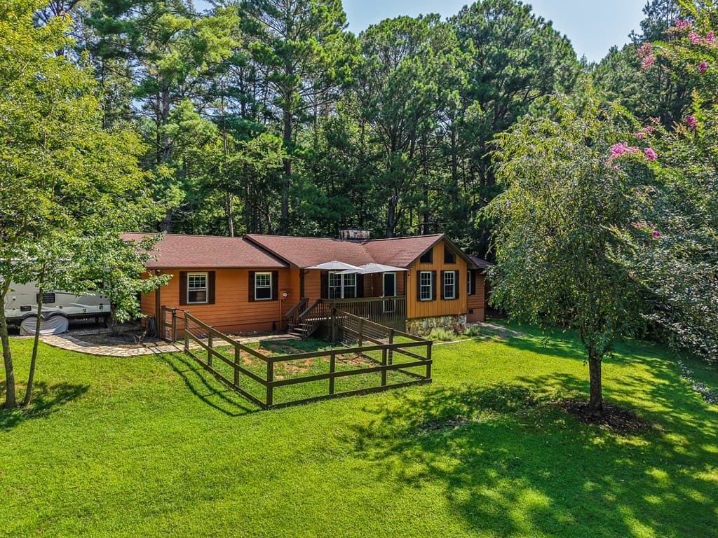 114 Nottely Shores W, Blairsville GA 30512 - Photo