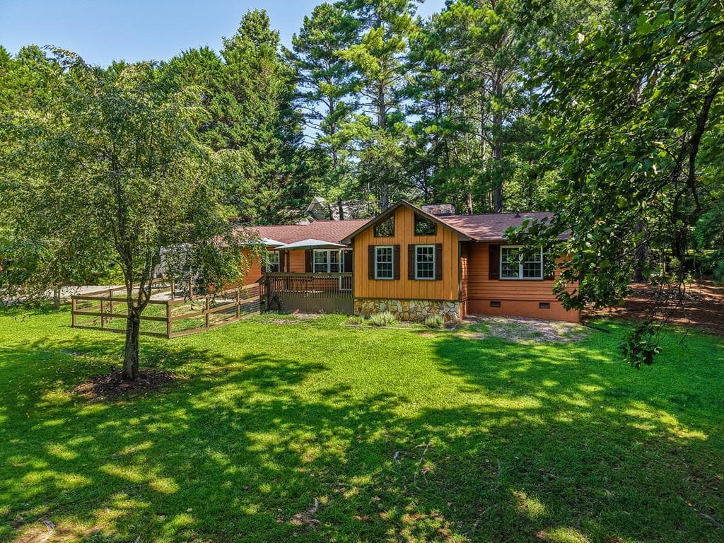 114 Nottely Shores W, Blairsville GA 30512 - Primary photo