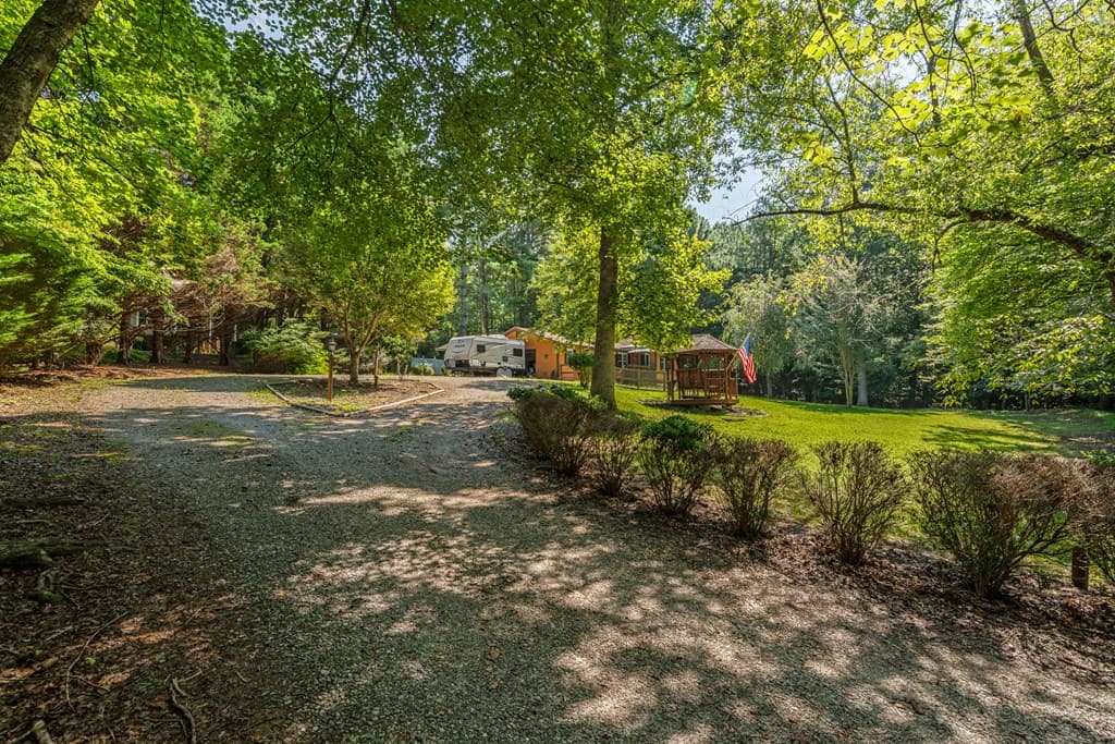 114 Nottely Shores W, Blairsville GA 30512 - Photo