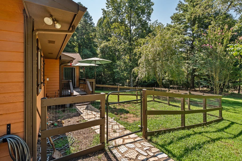 114 Nottely Shores W, Blairsville GA 30512 - Photo
