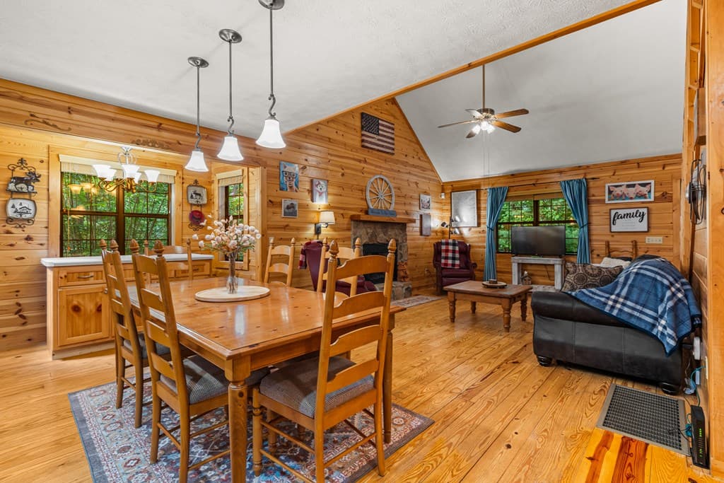 270 Sugar Creek Road, Blairsville GA 30512 - Photo