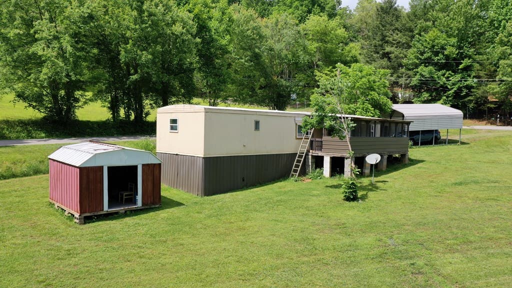 6990 Clarence Nichols Road, Young Harris GA 30582 - Photo