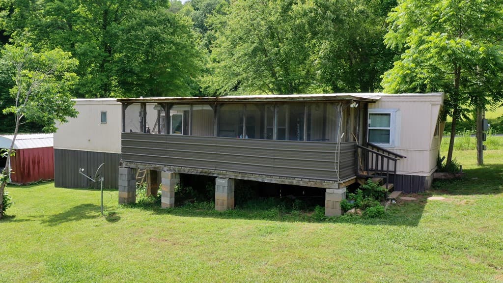 6990 Clarence Nichols Road, Young Harris GA 30582 - Photo