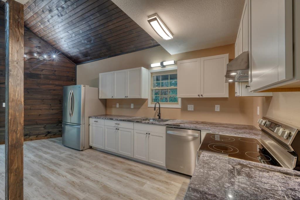 125 Big Foot Lane, Blairsville GA 30512 - Photo
