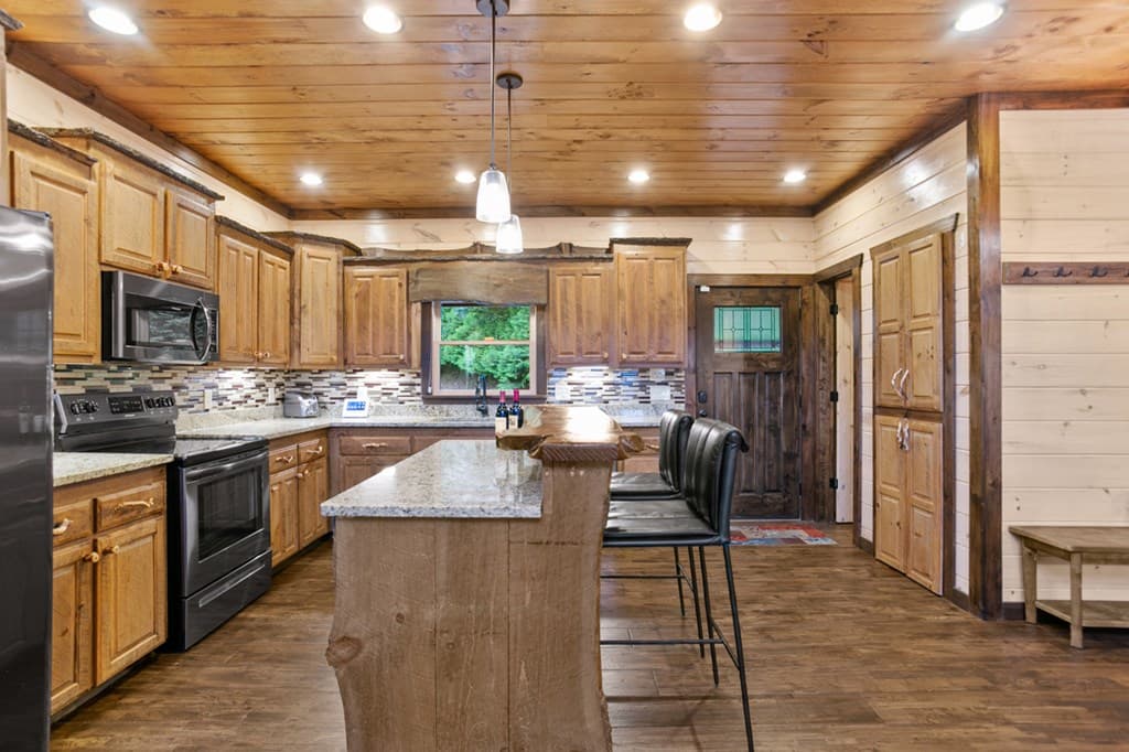 231 Kyle Road, Blue Ridge GA 30513 - Photo