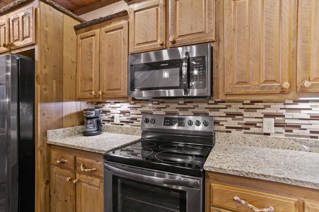 231 Kyle Road, Blue Ridge GA 30513 - Photo