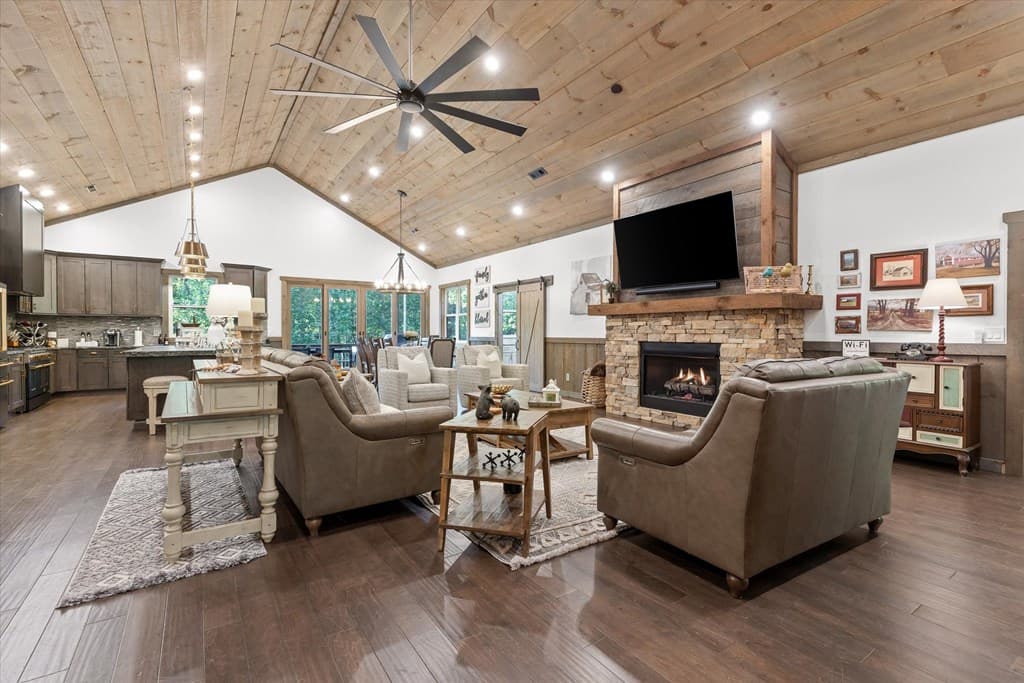 371 Windfield Circle, Blue Ridge GA 30513 - Photo