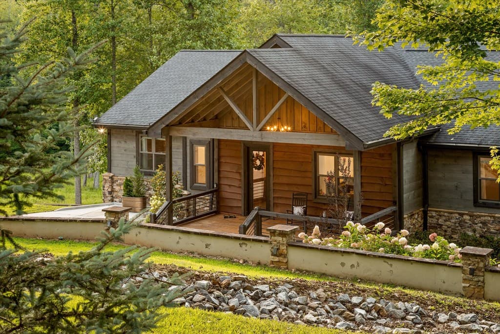 371 Windfield Circle, Blue Ridge GA 30513 - Photo