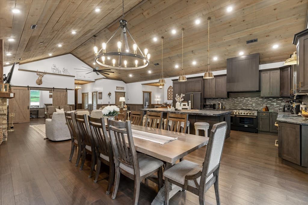 371 Windfield Circle, Blue Ridge GA 30513 - Photo