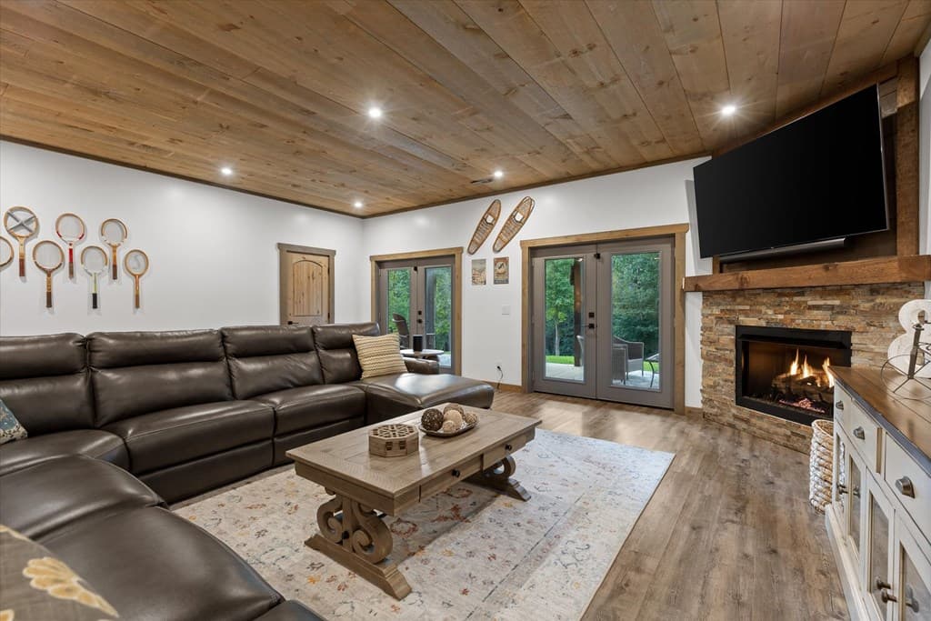 371 Windfield Circle, Blue Ridge GA 30513 - Photo