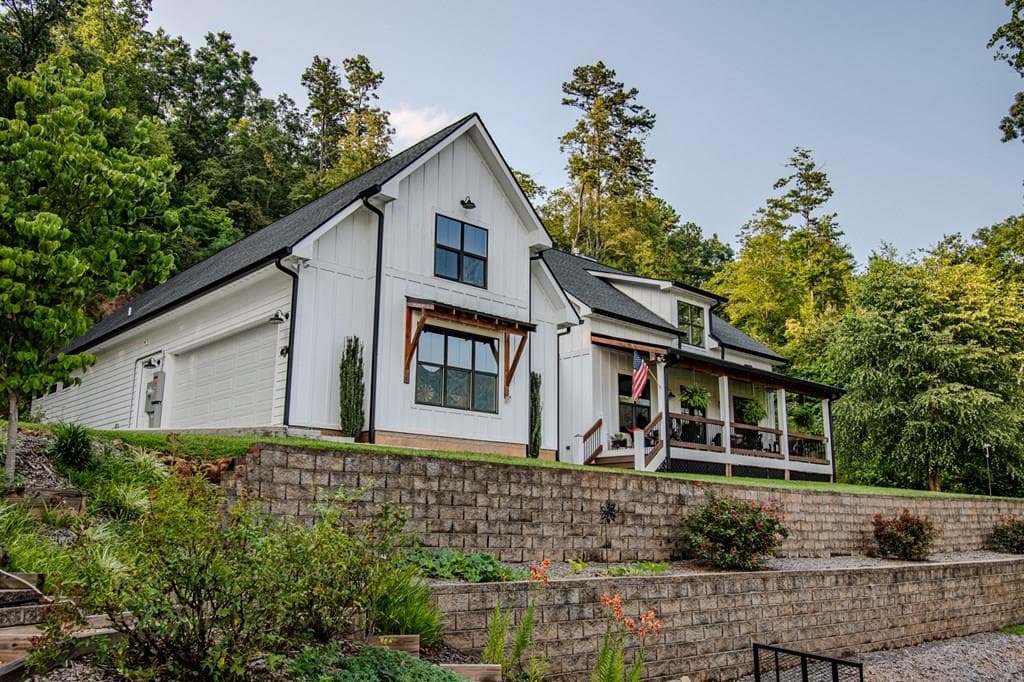 1455 Upper Peachtree Road, Murphy NC 28906 - Primary photo