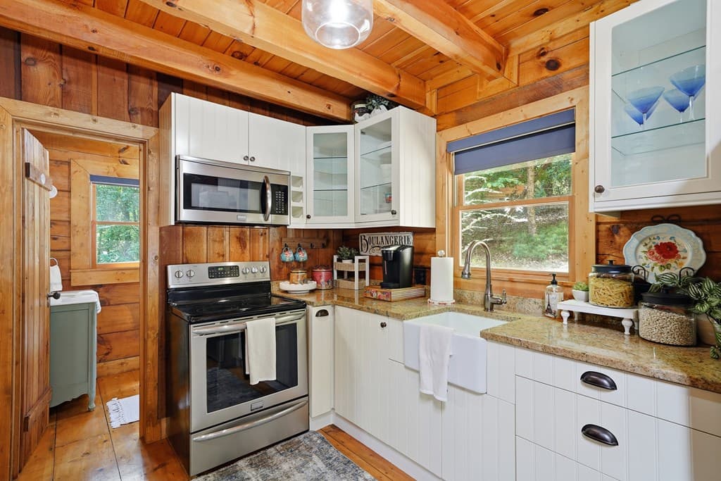 35 Finch Lane, Blue Ridge GA 30513 - Photo