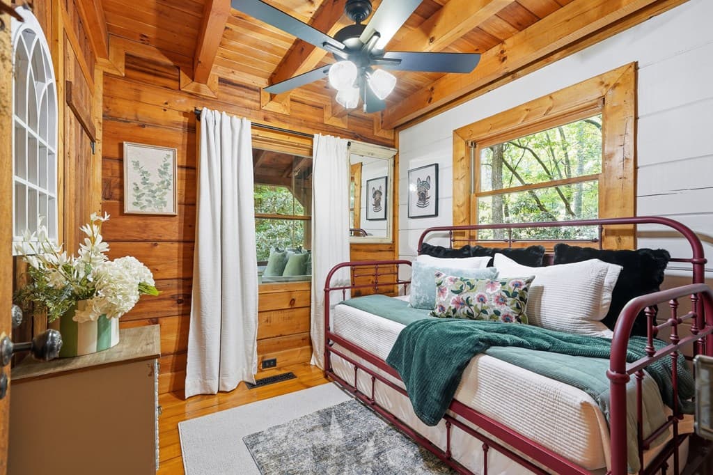 35 Finch Lane, Blue Ridge GA 30513 - Photo