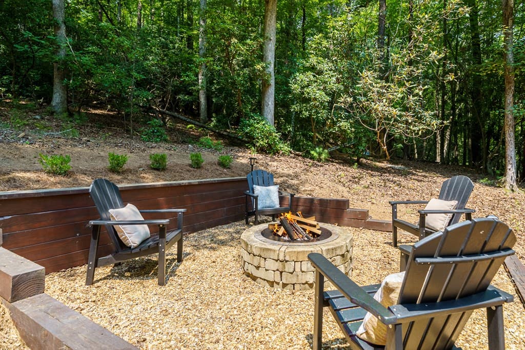 35 Finch Lane, Blue Ridge GA 30513 - Photo