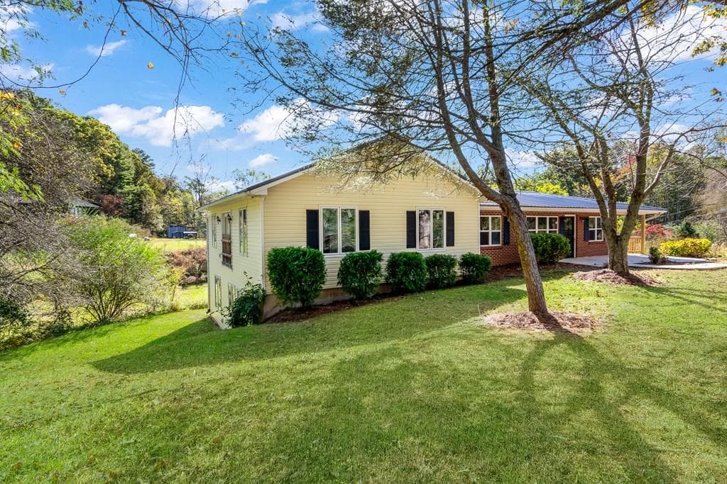 55 Mount Pleasant Drive, Ellijay GA 30540 - Primary photo