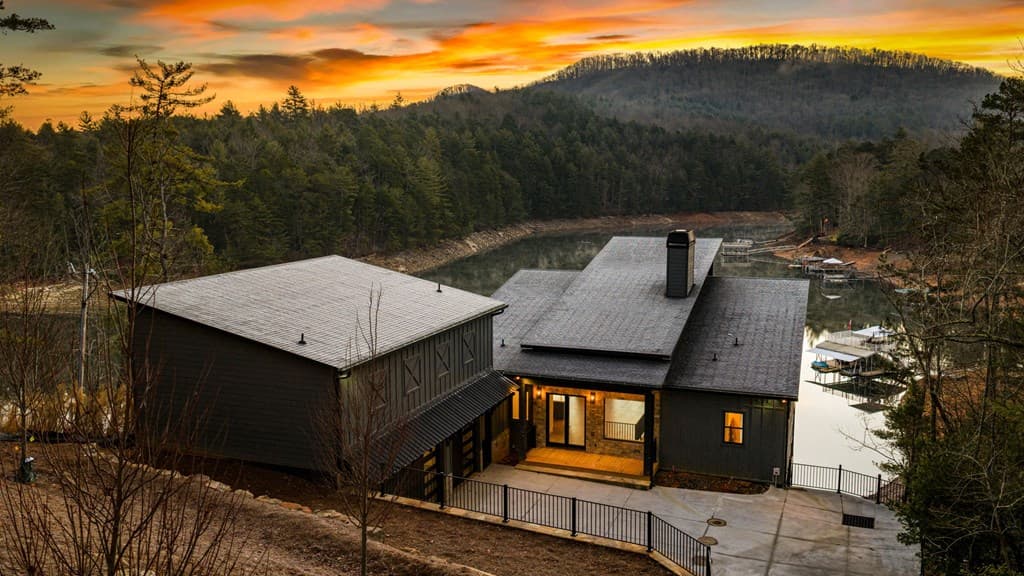 770 Fish Hook Point, Blue Ridge GA 30513 - Photo