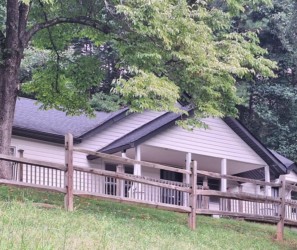 523 Pantertown Circle, Mineral Bluff GA 30559 - Primary photo