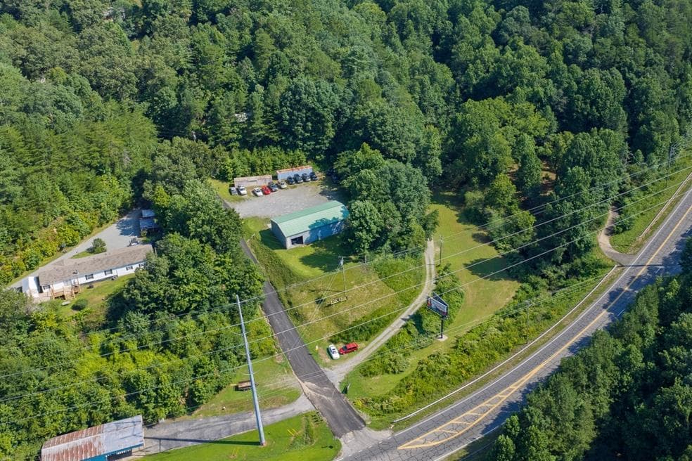 66 Deer Stand Drive, Ellijay GA 30540 - Primary photo