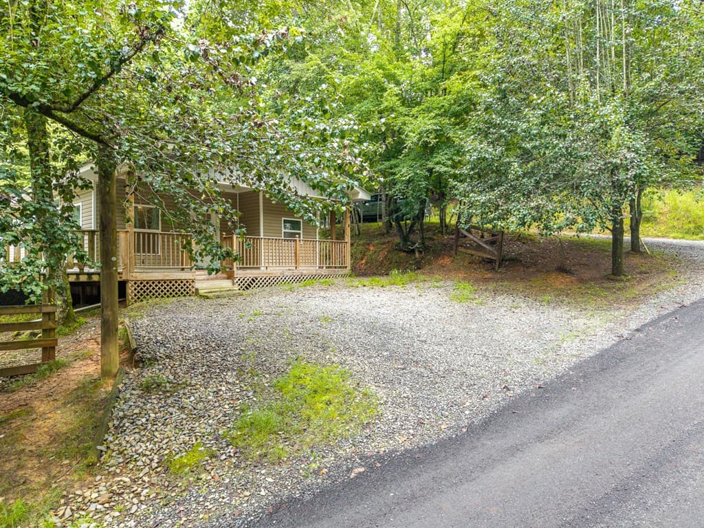 8 17th Street, Ellijay GA 30540 - Photo